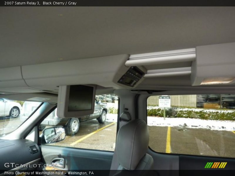 Black Cherry / Gray 2007 Saturn Relay 3