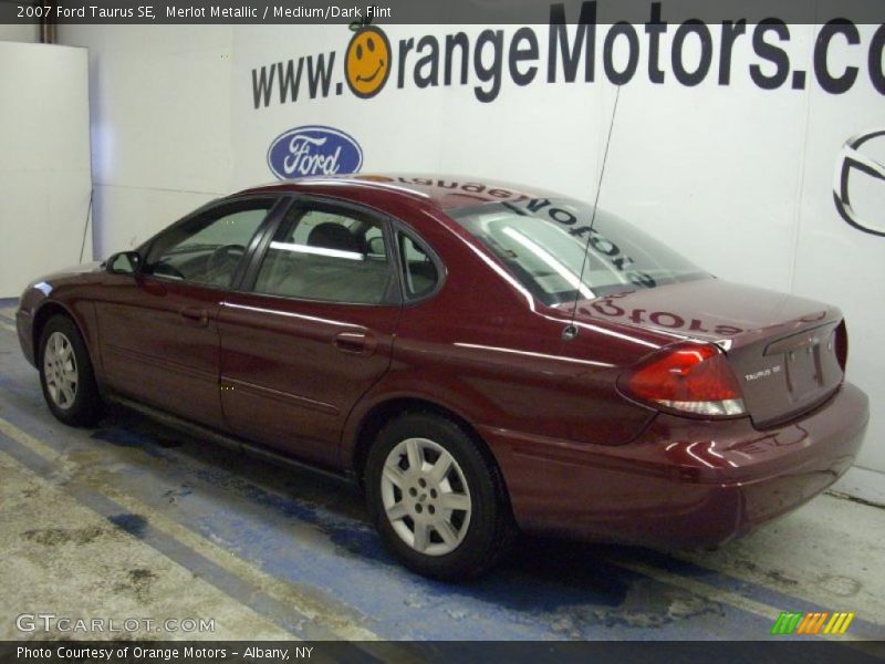 Merlot Metallic / Medium/Dark Flint 2007 Ford Taurus SE