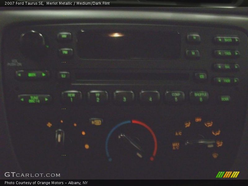 Merlot Metallic / Medium/Dark Flint 2007 Ford Taurus SE