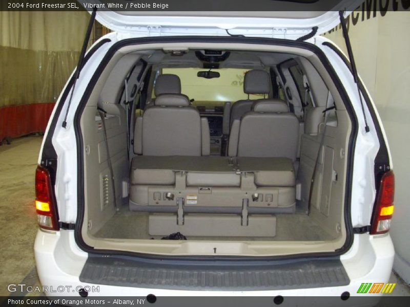  2004 Freestar SEL Trunk