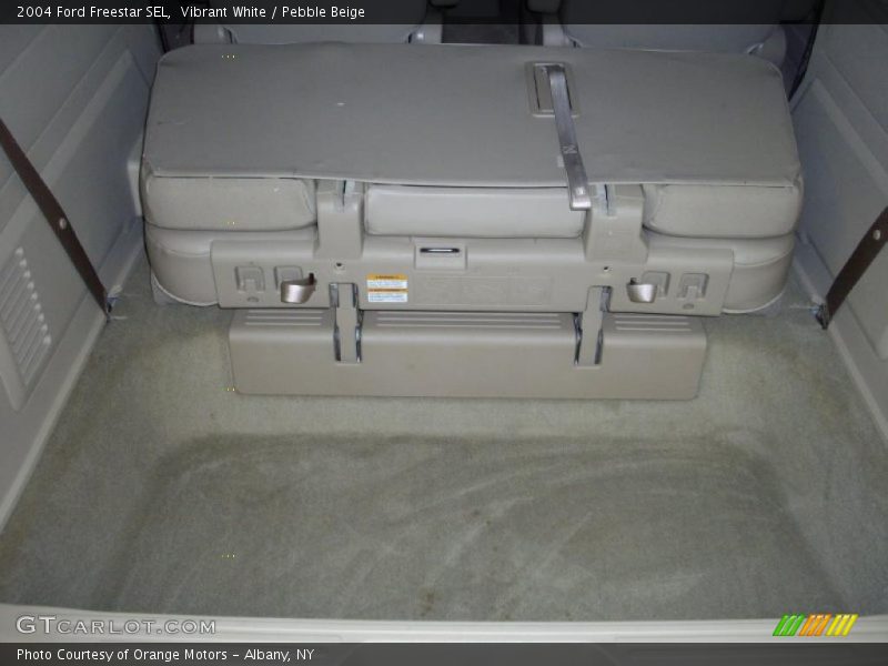  2004 Freestar SEL Trunk