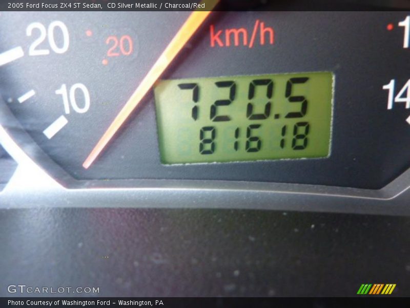 CD Silver Metallic / Charcoal/Red 2005 Ford Focus ZX4 ST Sedan