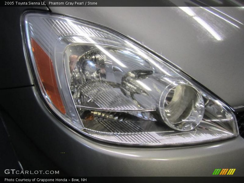 Phantom Gray Pearl / Stone 2005 Toyota Sienna LE