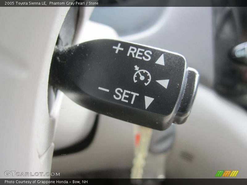 Phantom Gray Pearl / Stone 2005 Toyota Sienna LE