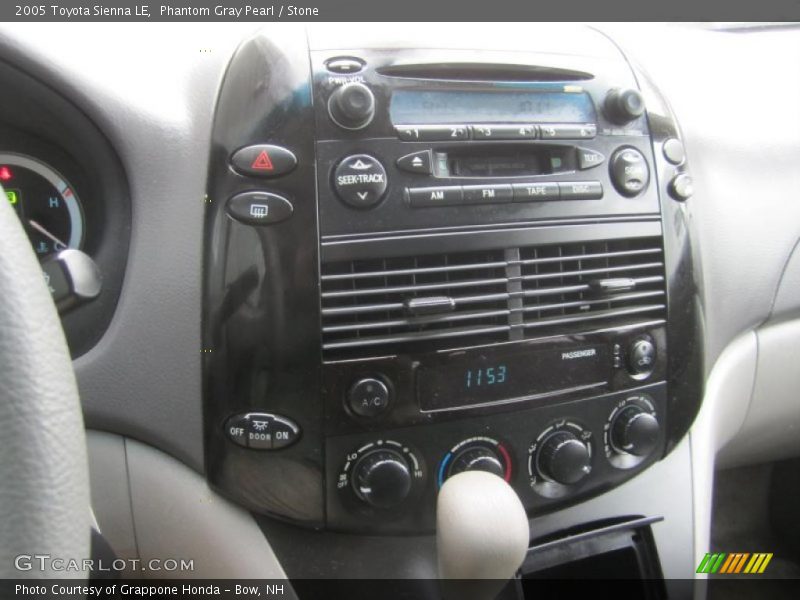 Phantom Gray Pearl / Stone 2005 Toyota Sienna LE