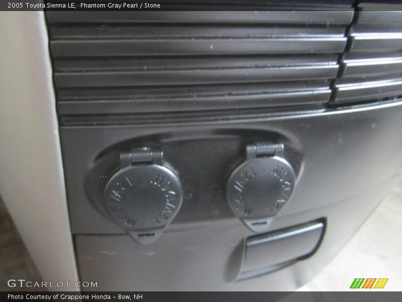 Phantom Gray Pearl / Stone 2005 Toyota Sienna LE