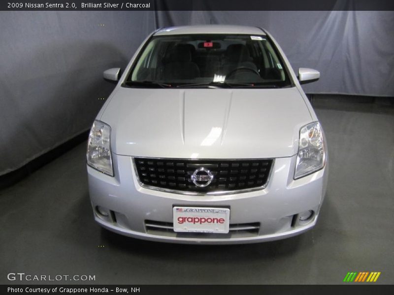 Brilliant Silver / Charcoal 2009 Nissan Sentra 2.0