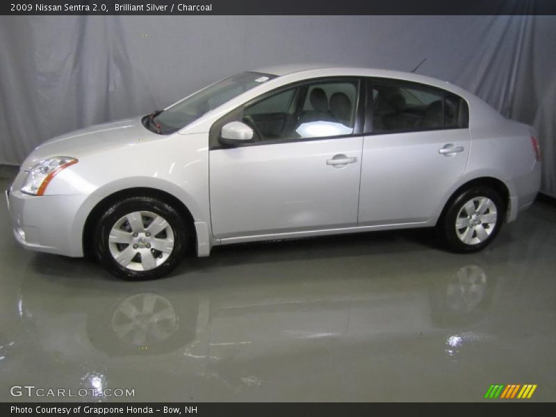 Brilliant Silver / Charcoal 2009 Nissan Sentra 2.0