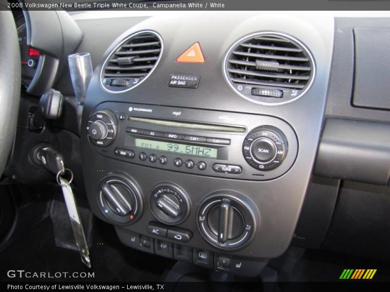 Campanella White / White 2008 Volkswagen New Beetle Triple White Coupe