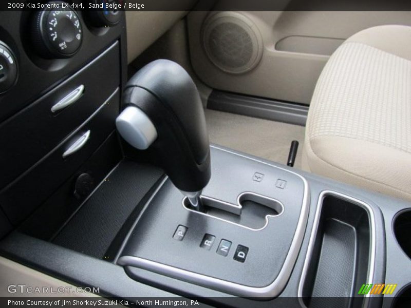 Sand Beige / Beige 2009 Kia Sorento LX 4x4