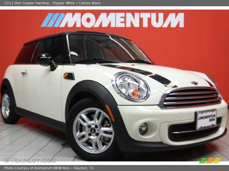 Pepper White / Carbon Black 2011 Mini Cooper Hardtop