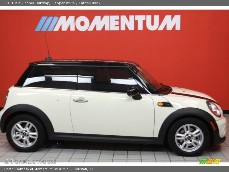Pepper White / Carbon Black 2011 Mini Cooper Hardtop