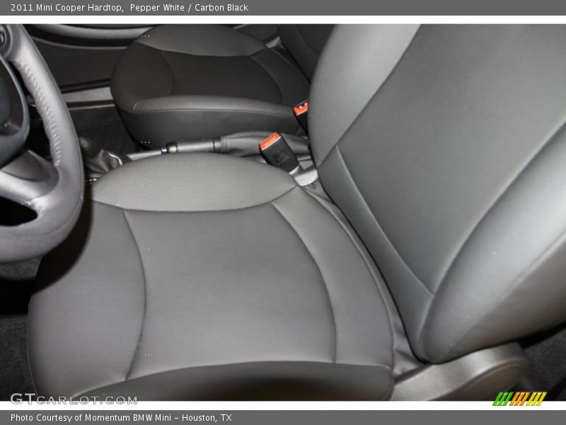 Pepper White / Carbon Black 2011 Mini Cooper Hardtop
