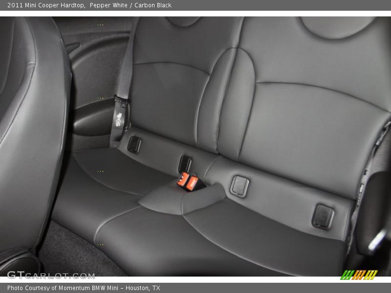 Pepper White / Carbon Black 2011 Mini Cooper Hardtop
