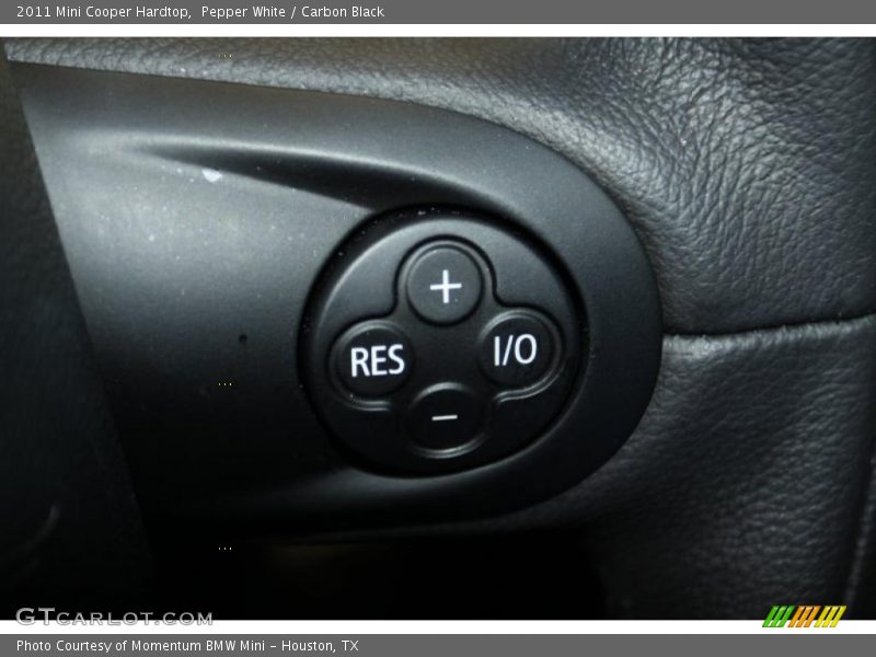 Pepper White / Carbon Black 2011 Mini Cooper Hardtop