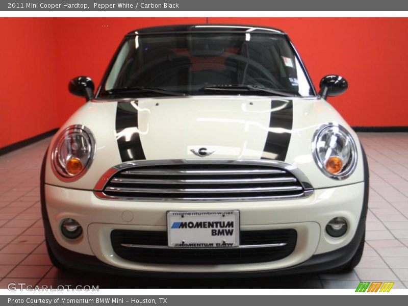Pepper White / Carbon Black 2011 Mini Cooper Hardtop