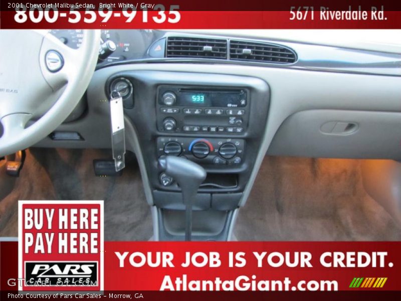 Bright White / Gray 2001 Chevrolet Malibu Sedan