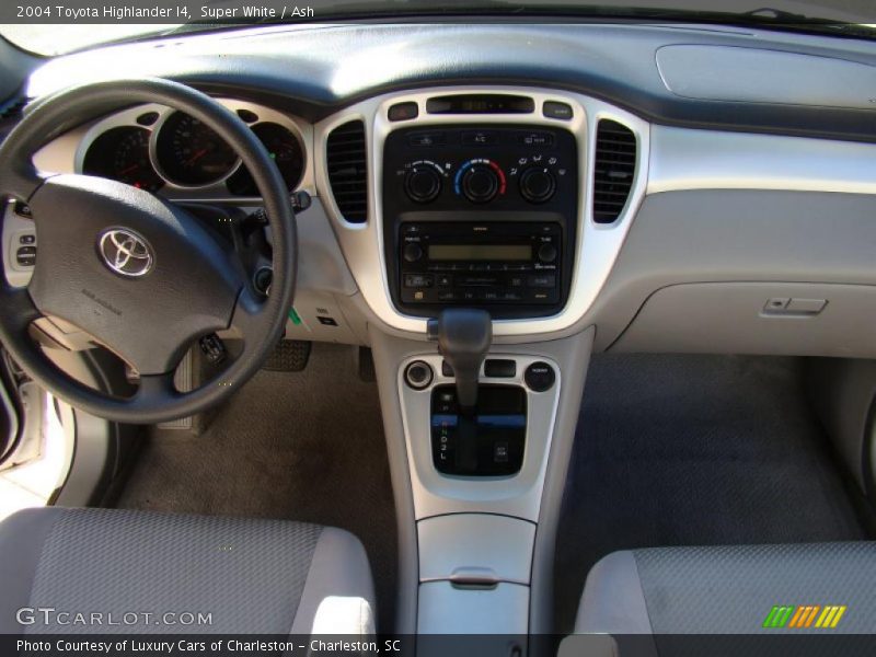 Super White / Ash 2004 Toyota Highlander I4