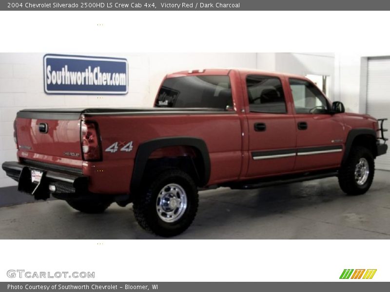 Victory Red / Dark Charcoal 2004 Chevrolet Silverado 2500HD LS Crew Cab 4x4