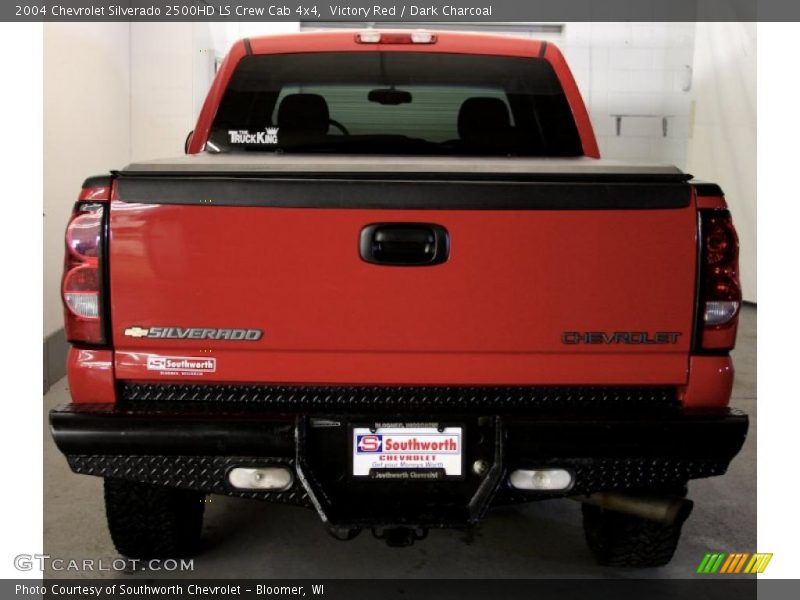 Victory Red / Dark Charcoal 2004 Chevrolet Silverado 2500HD LS Crew Cab 4x4