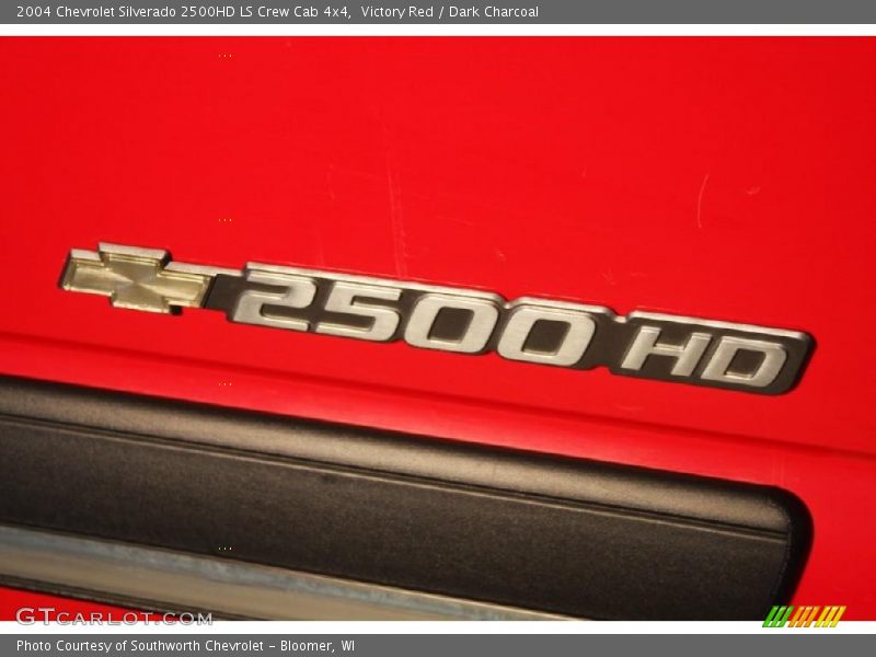 Victory Red / Dark Charcoal 2004 Chevrolet Silverado 2500HD LS Crew Cab 4x4