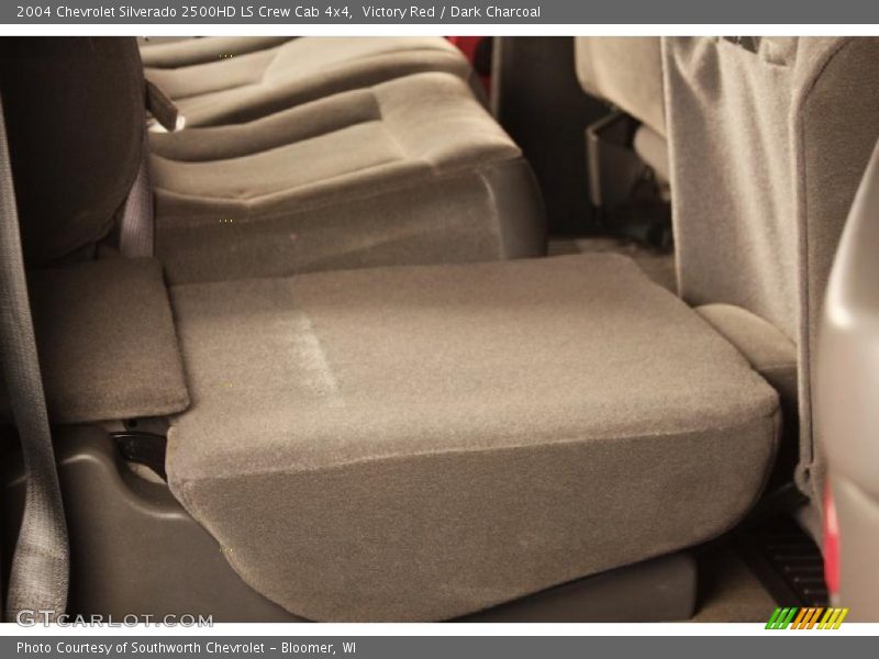 Victory Red / Dark Charcoal 2004 Chevrolet Silverado 2500HD LS Crew Cab 4x4