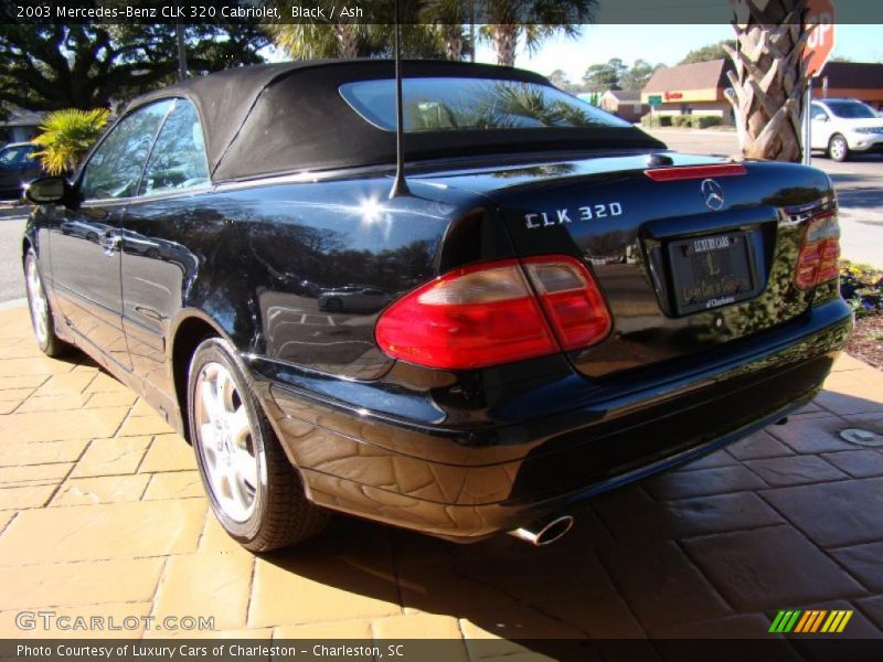 Black / Ash 2003 Mercedes-Benz CLK 320 Cabriolet