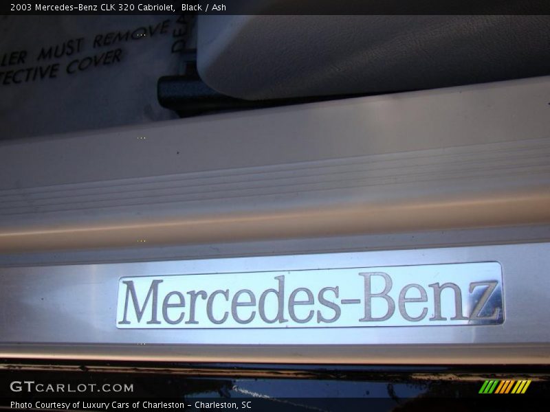 Black / Ash 2003 Mercedes-Benz CLK 320 Cabriolet