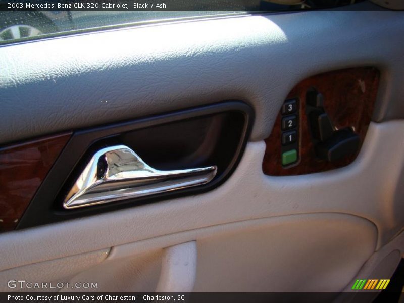 Black / Ash 2003 Mercedes-Benz CLK 320 Cabriolet