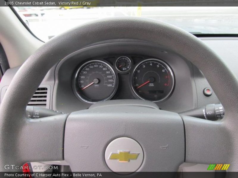 Victory Red / Gray 2005 Chevrolet Cobalt Sedan
