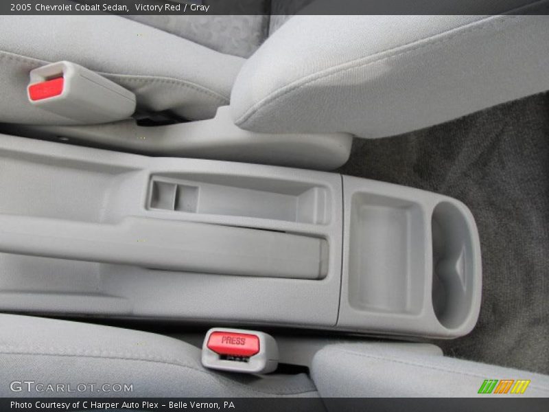 Victory Red / Gray 2005 Chevrolet Cobalt Sedan