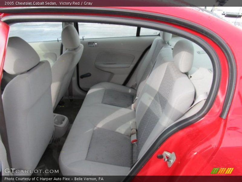 Victory Red / Gray 2005 Chevrolet Cobalt Sedan