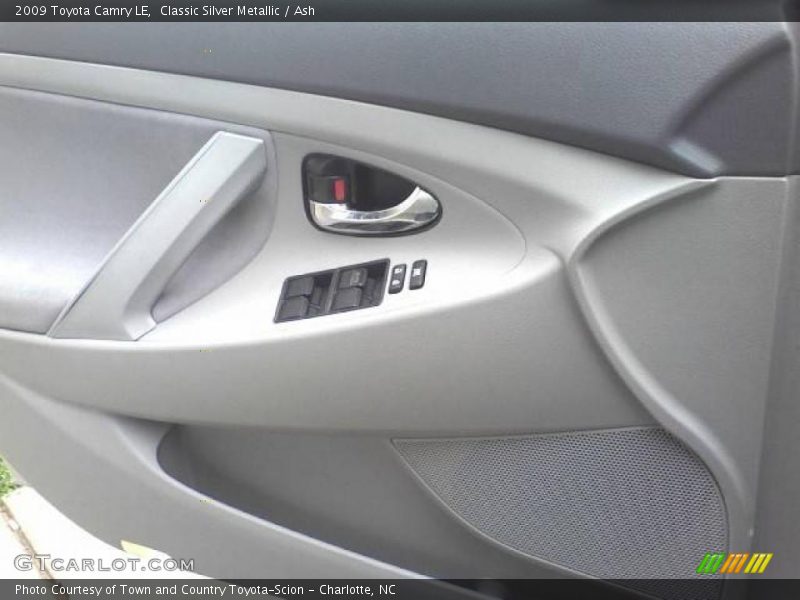 Classic Silver Metallic / Ash 2009 Toyota Camry LE