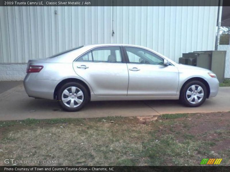 Classic Silver Metallic / Ash 2009 Toyota Camry LE