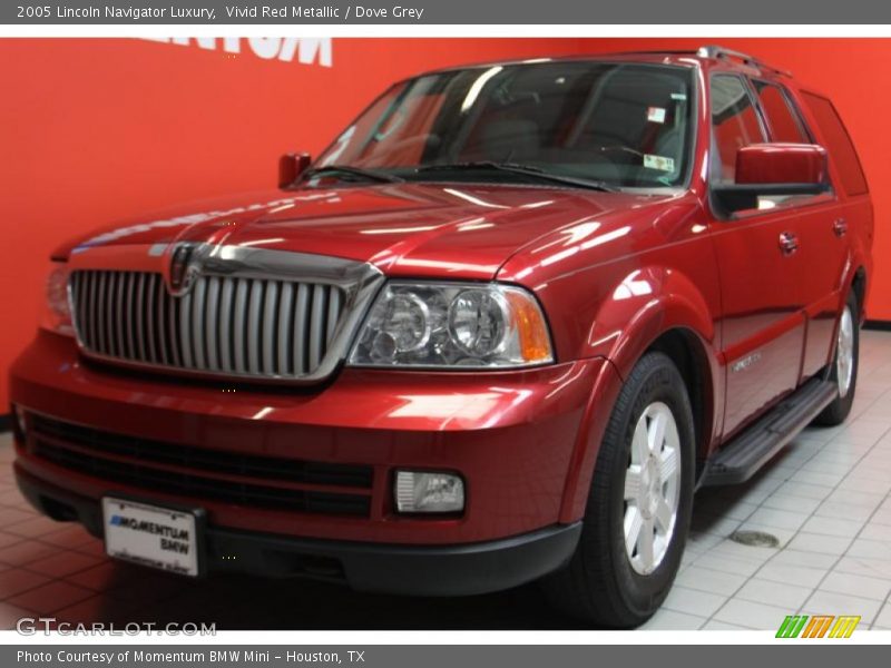 Vivid Red Metallic / Dove Grey 2005 Lincoln Navigator Luxury