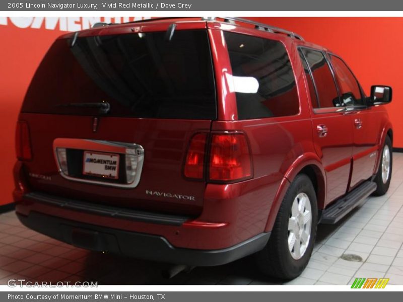 Vivid Red Metallic / Dove Grey 2005 Lincoln Navigator Luxury