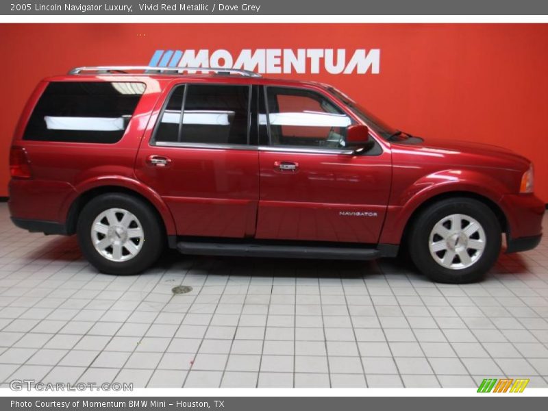 Vivid Red Metallic / Dove Grey 2005 Lincoln Navigator Luxury