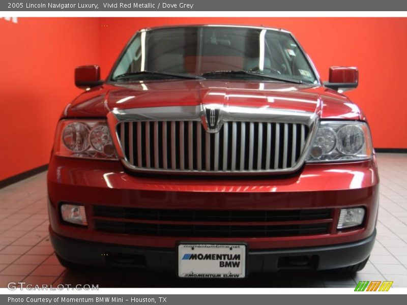 Vivid Red Metallic / Dove Grey 2005 Lincoln Navigator Luxury