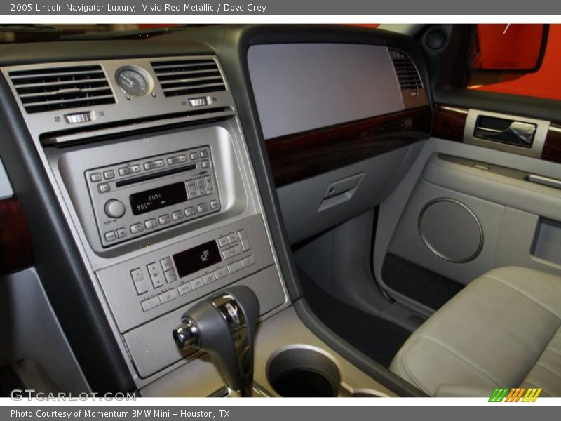 Vivid Red Metallic / Dove Grey 2005 Lincoln Navigator Luxury