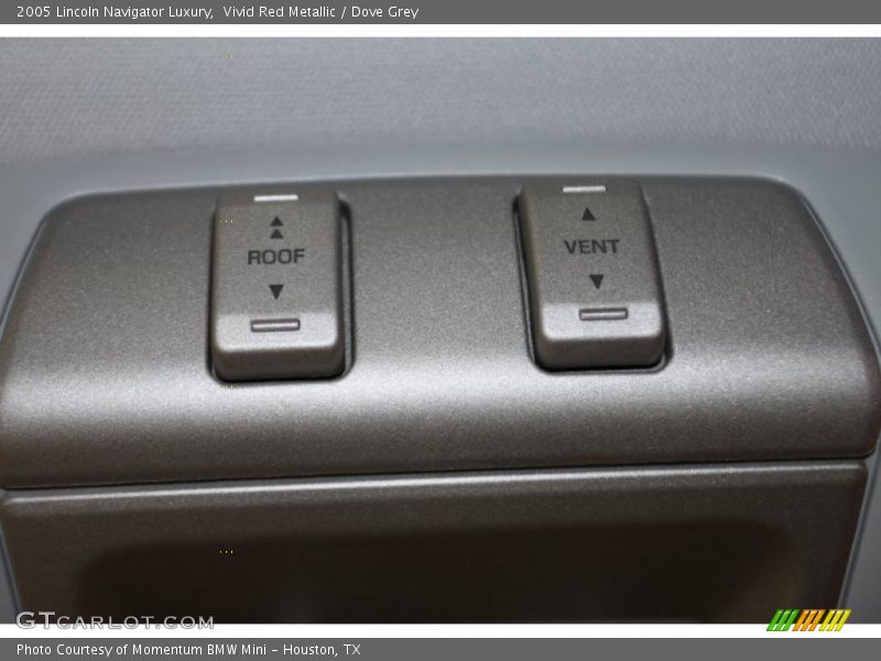 Vivid Red Metallic / Dove Grey 2005 Lincoln Navigator Luxury