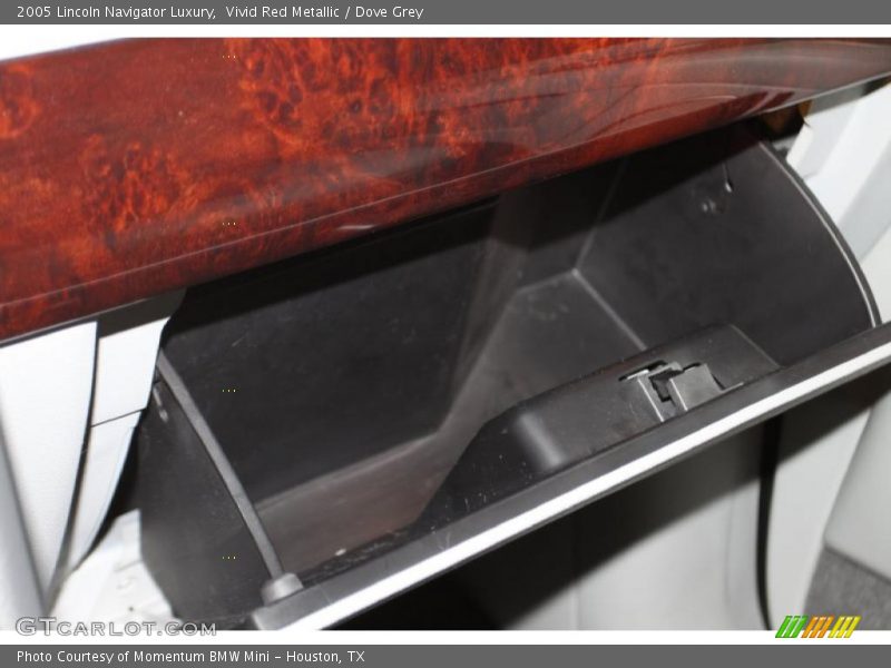 Vivid Red Metallic / Dove Grey 2005 Lincoln Navigator Luxury