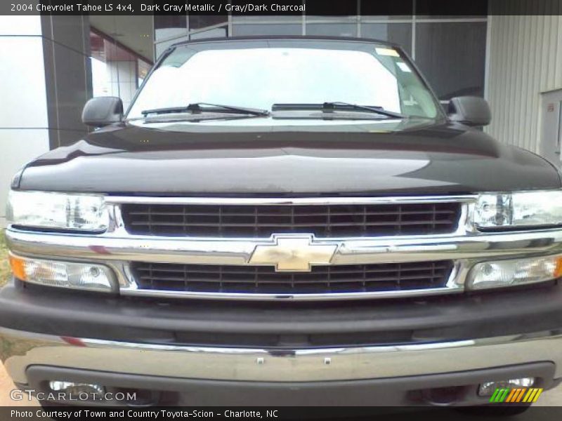 Dark Gray Metallic / Gray/Dark Charcoal 2004 Chevrolet Tahoe LS 4x4