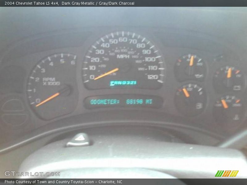 Dark Gray Metallic / Gray/Dark Charcoal 2004 Chevrolet Tahoe LS 4x4