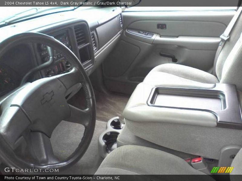 Dark Gray Metallic / Gray/Dark Charcoal 2004 Chevrolet Tahoe LS 4x4