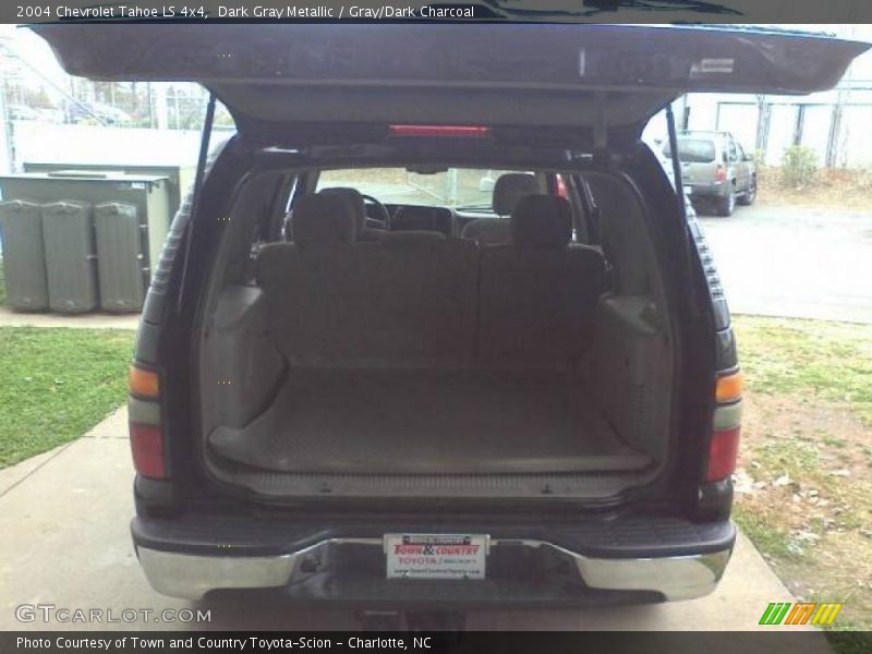 Dark Gray Metallic / Gray/Dark Charcoal 2004 Chevrolet Tahoe LS 4x4