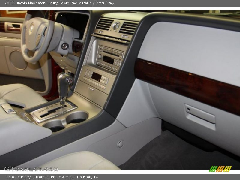 Vivid Red Metallic / Dove Grey 2005 Lincoln Navigator Luxury