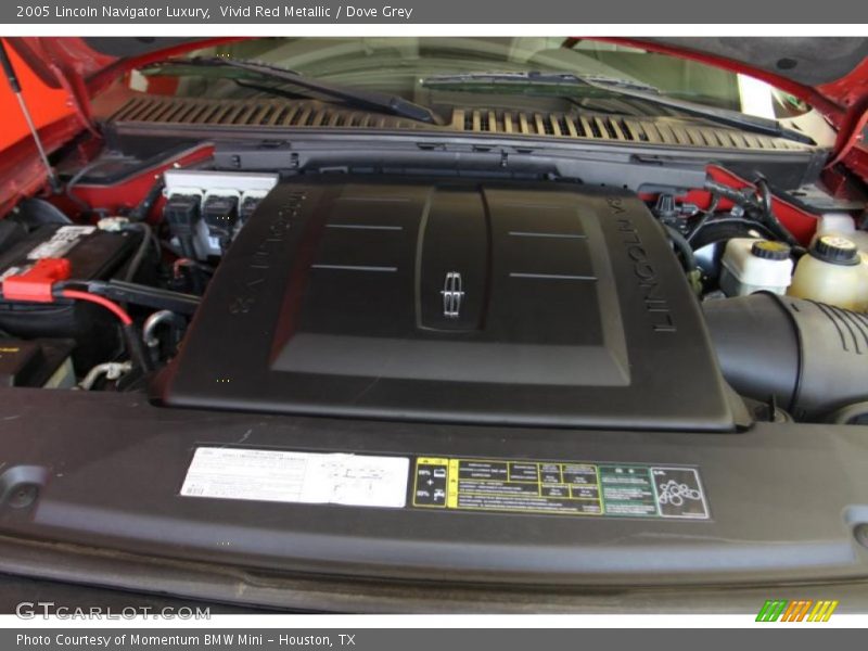 Vivid Red Metallic / Dove Grey 2005 Lincoln Navigator Luxury