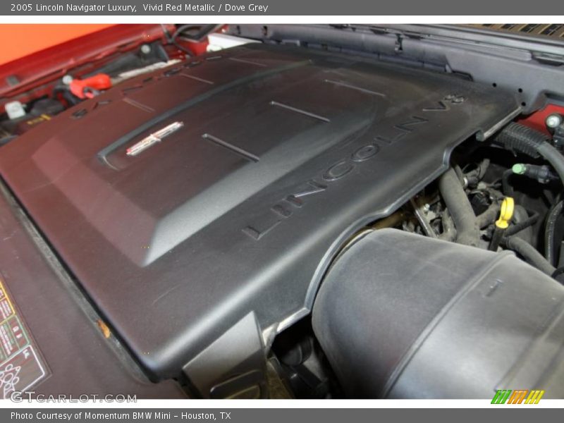 Vivid Red Metallic / Dove Grey 2005 Lincoln Navigator Luxury