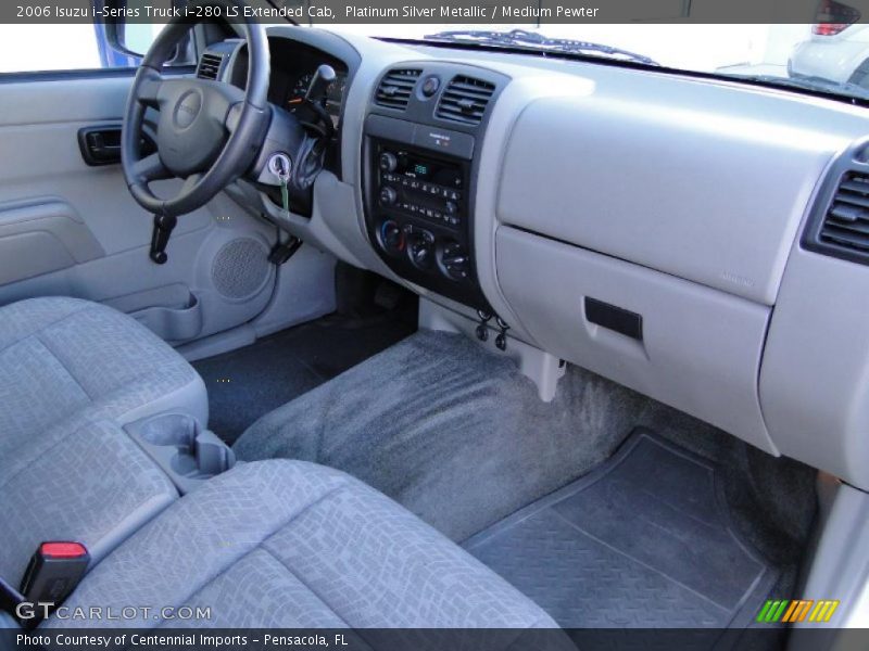  2006 i-Series Truck i-280 LS Extended Cab Medium Pewter Interior