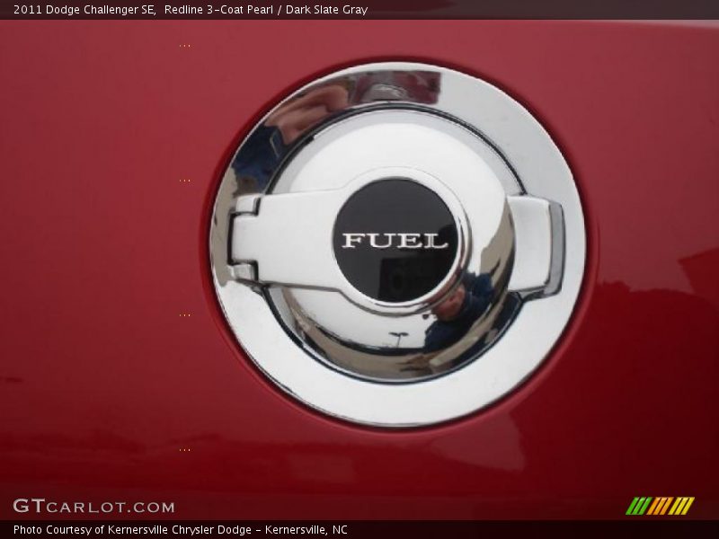 Redline 3-Coat Pearl / Dark Slate Gray 2011 Dodge Challenger SE